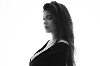 ¡Ya nació!: Kylie Jenner comparte la primera foto junto a su bebé recién nacido