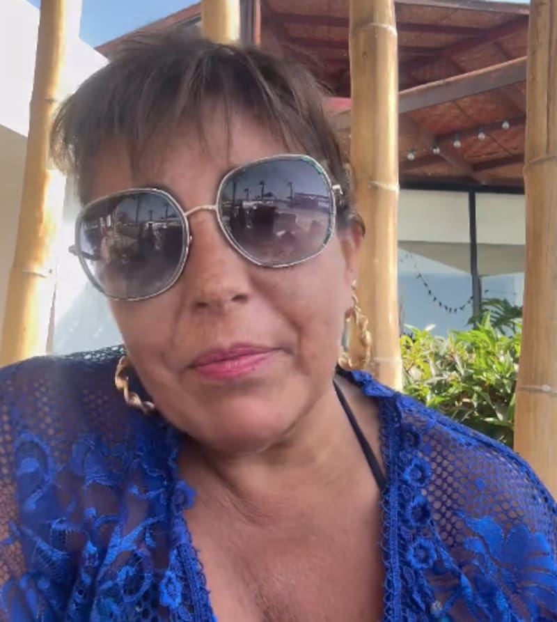 Helhue Sukni reveló estar afectada por la muerte del ex mandatario.