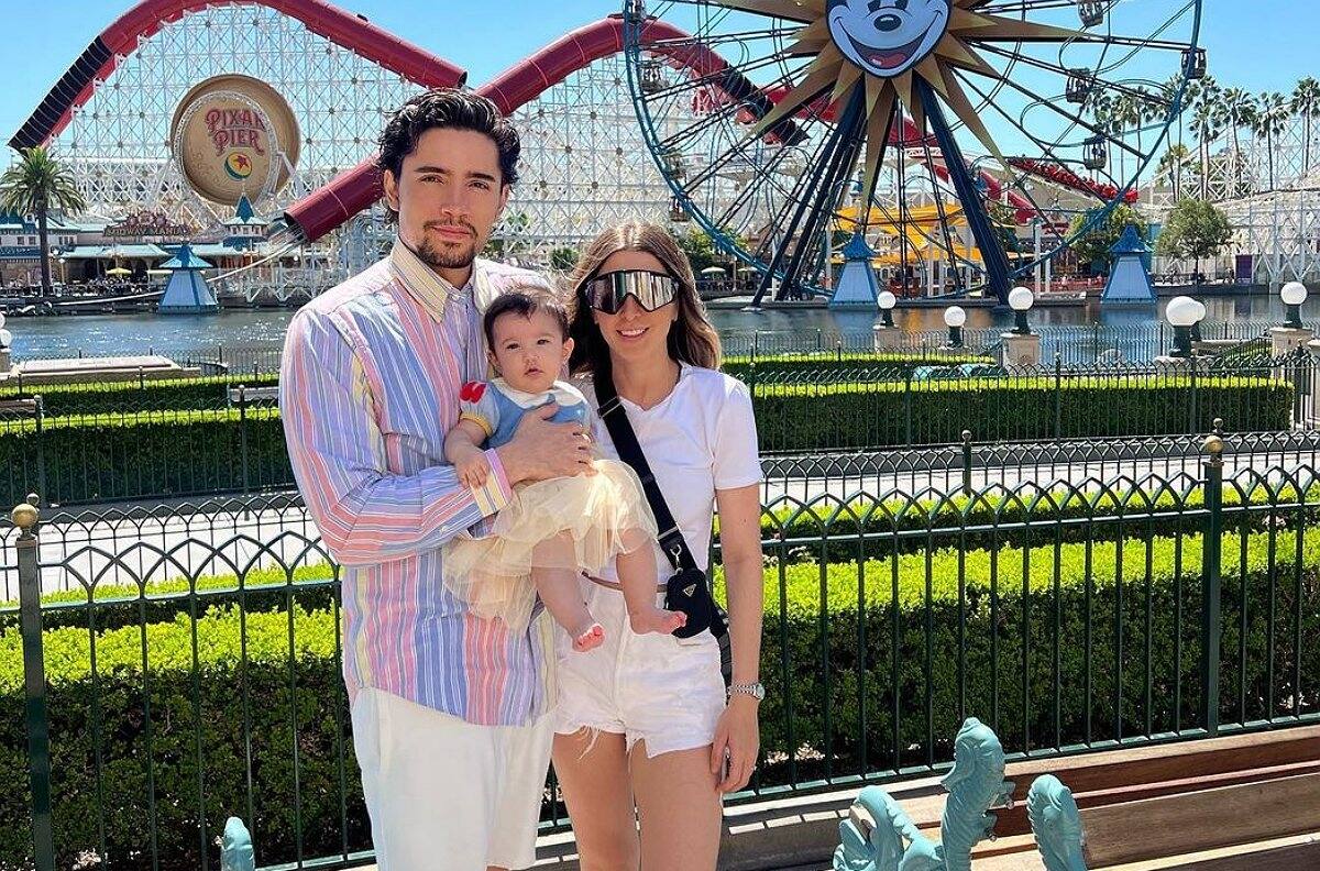 Álex Fernández comparte tiernas fotos de su hija Mía en Disney
