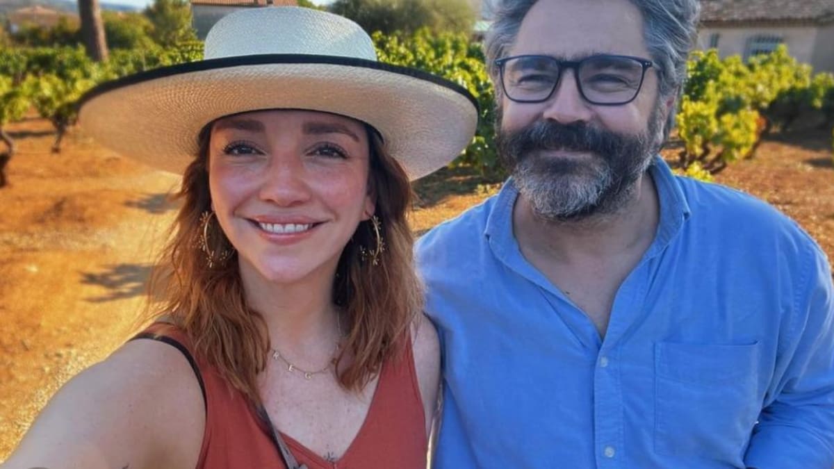 Regina Blandón presume a su novio, 14 años mayor que ella