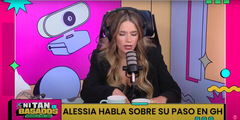En “Ni Tan Basados”, la cantante hizo un mea culpa sobre la dinámica que se creó con el míster Chile y la influencer.