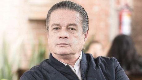 Alejandro Camacho presume a su nueva novia ¿Quién es?