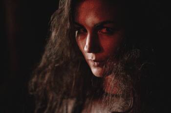 ¡Cuidado con los Vampiros Energéticos!: Descubre qué son y cuáles son sus presas favoritas