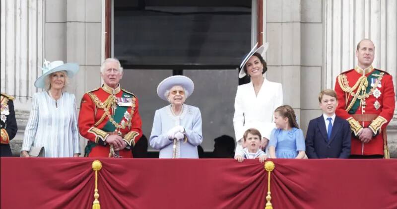 Familia Real Familia Real - Créditos: Captura de Pantalla