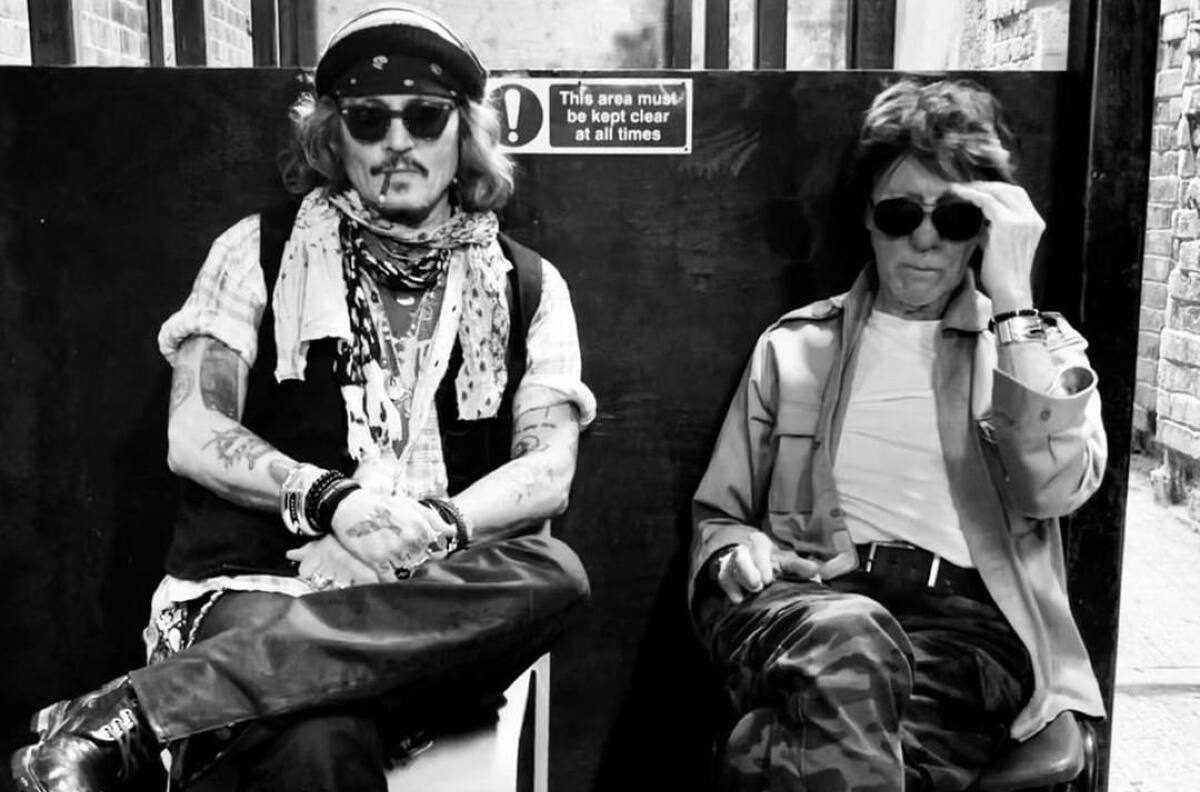 Johnny Depp estrena el álbum "18" junto al guitarrista Jeff Beck