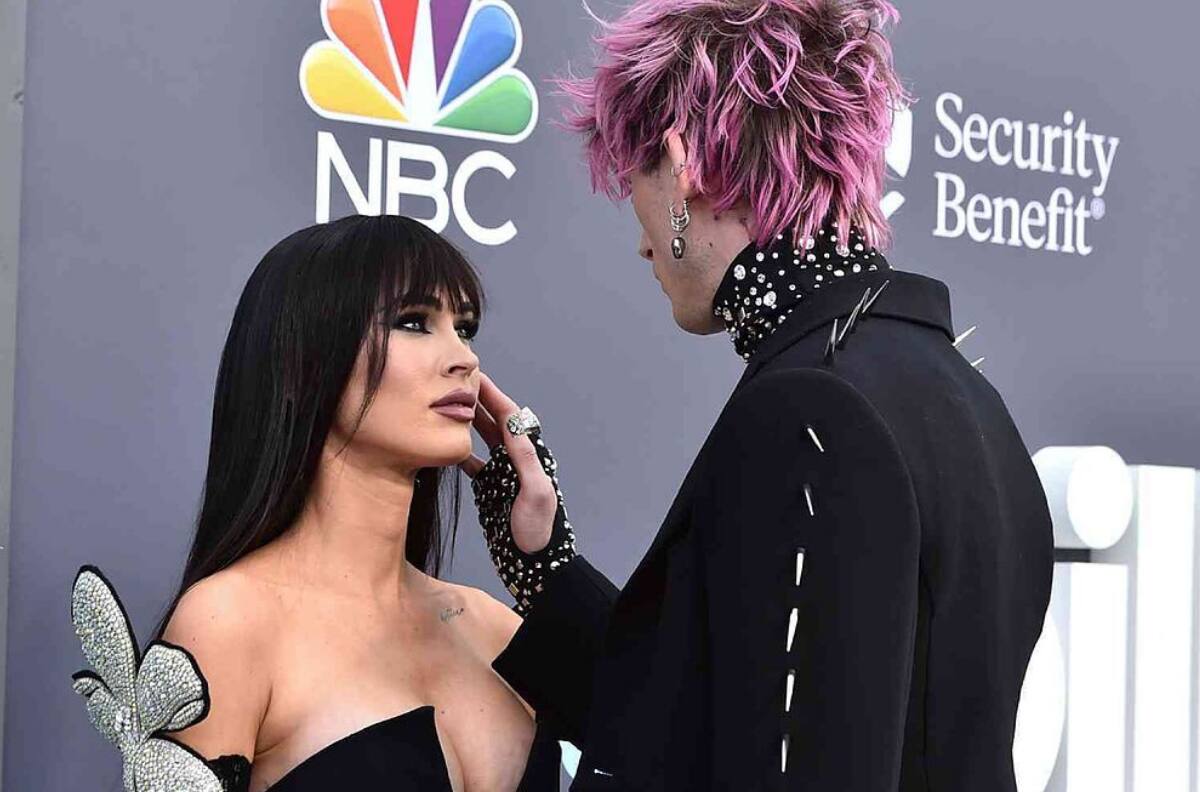 Megan Fox rompió su outfit de los Billboard para tener relaciones con Machine Gun Kelly