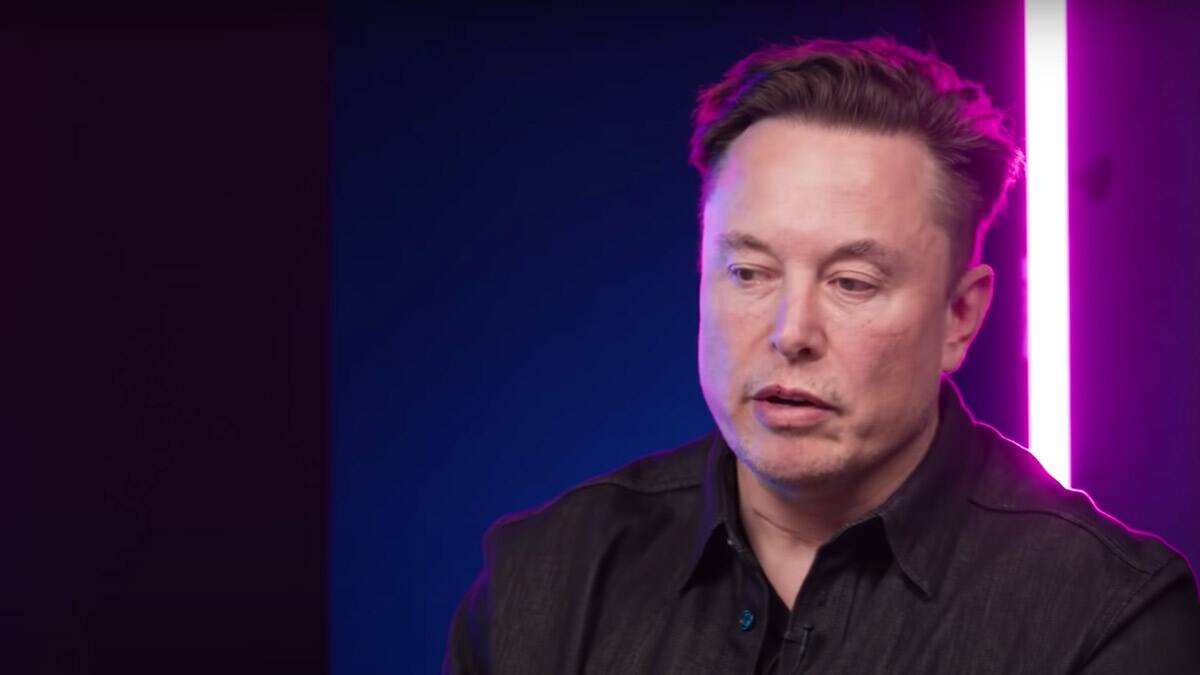 Azafata acusa a Elon Musk de acoso sexual y conducta inapropiada