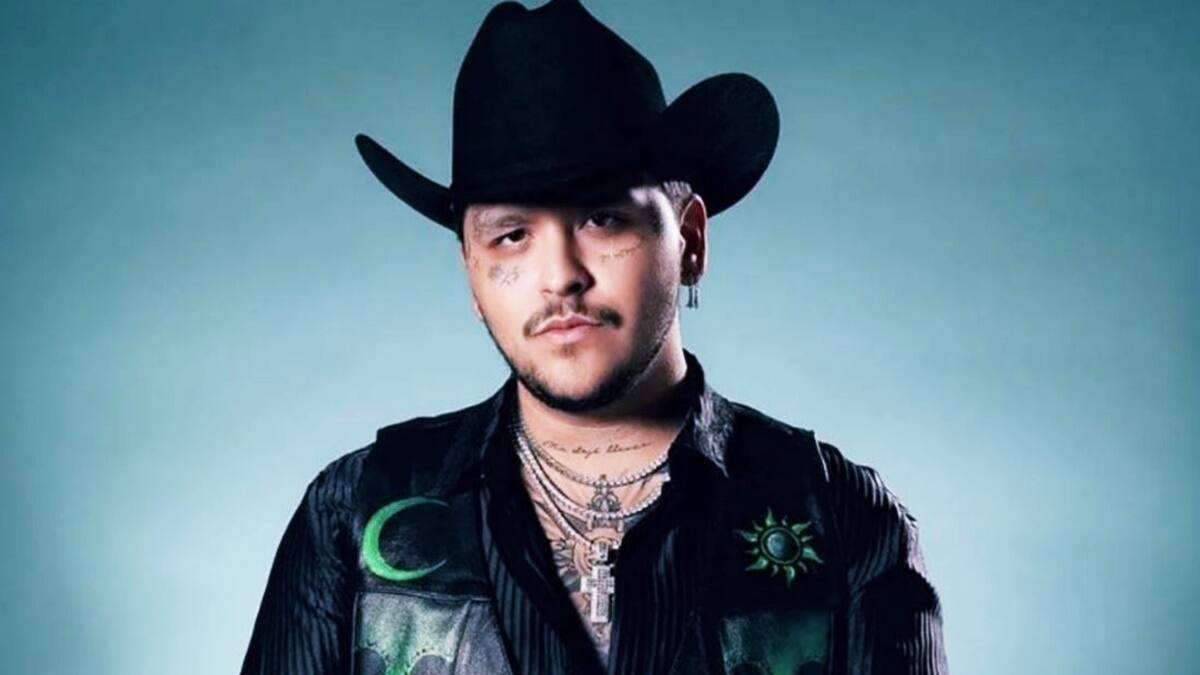 ¿Cuánto pagó Christian Nodal por borrarse el tatuaje de "Utopía"?