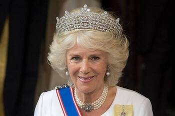 Reina Camilla recibirá invaluable joya durante la ceremonia de coronación