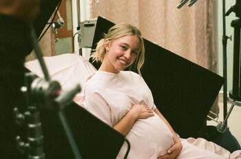 Sydney Sweeney muestra el proceso para aparecer embarazada en "Euphoria"