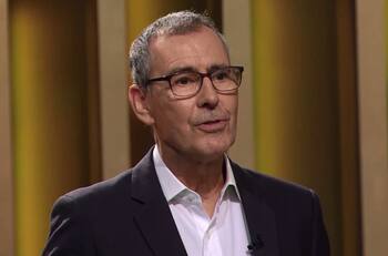 Nuevos dardos contra Cristián Campos: Hijos aseguran haber presenciado impactantes conductas de su padre cuando eran niños