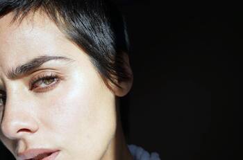 Esmeralda Pimentel: ella es la guapa actriz que defiende el body positive y mostró sus estrías