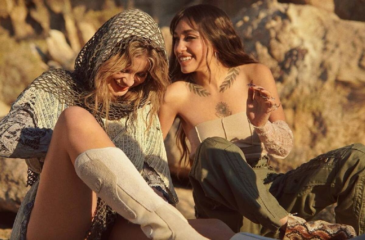 Sofía Reyes prepara junta con María Becerra en Chile