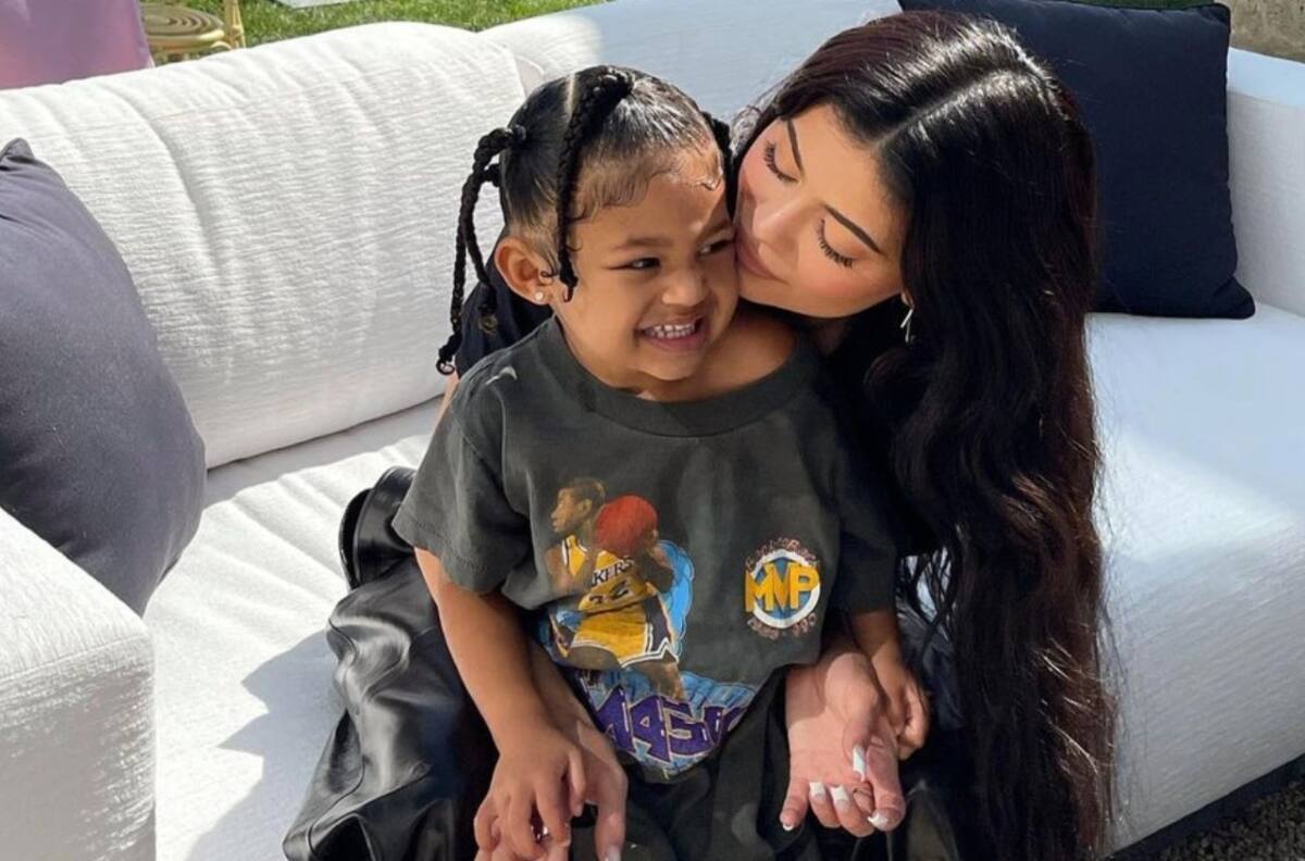 Así reaccionó Stormi, hija de Kylie Jenner, al saber que su hermano nacería el mismo día que ella
