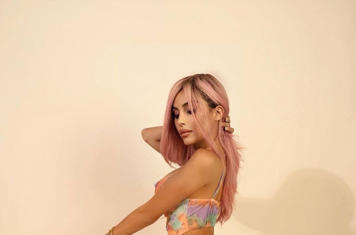 La hija de Myrka Dellanos presume cuerpazo en Instagram y hace subir la temperatura