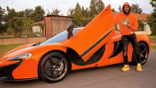 Mauricio Isla El lujo auto del jugador de Universidad Católica. ¿Cuánto cuesta? - Créditos: Instagram