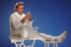 Julio Iglesias rompe el silencio y desmiente graves acusaciones en su contra