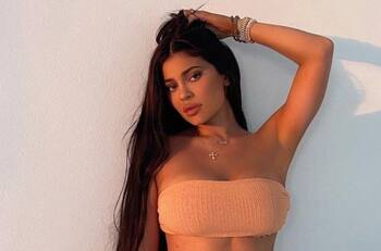 Kylie Jenner publica video de cómo va su cuerpo a seis semanas de posparto