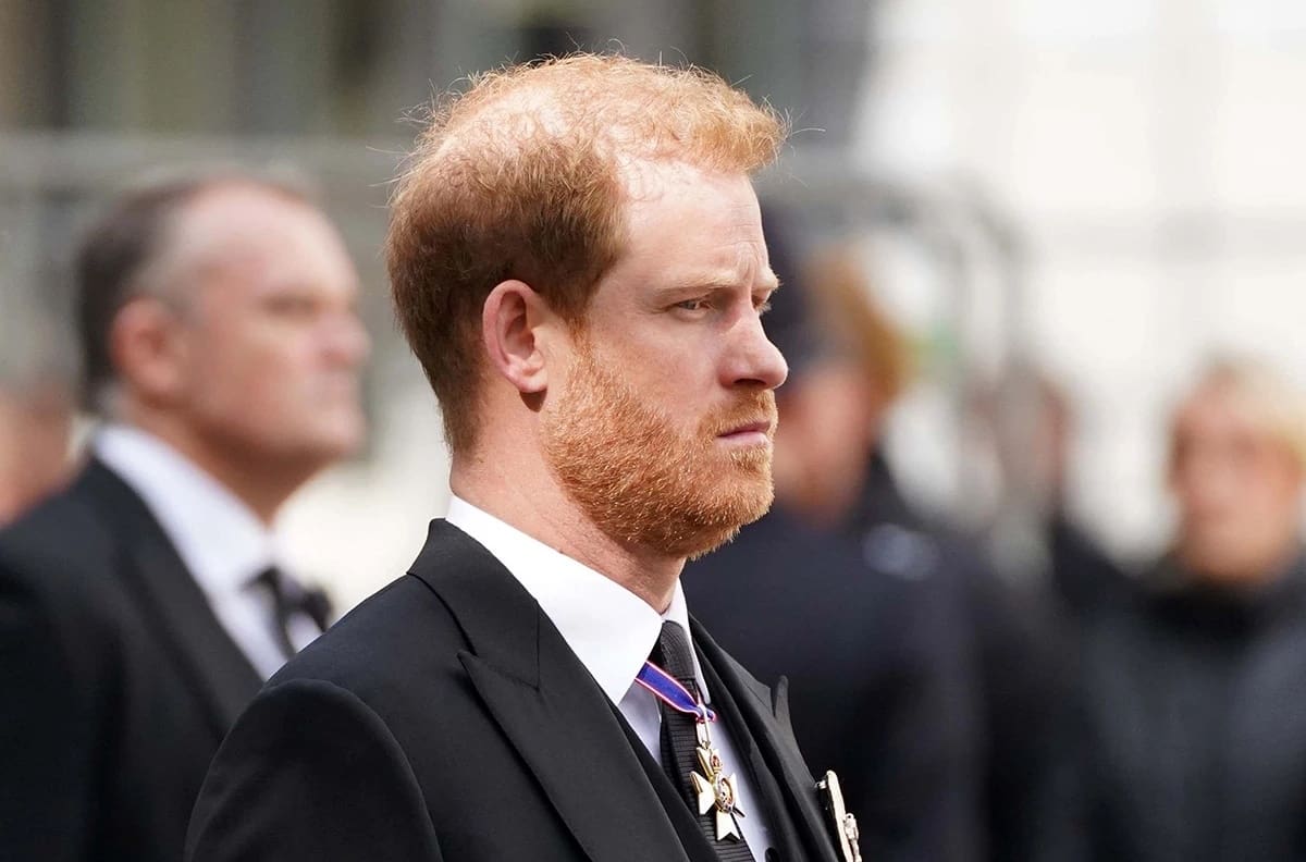 El príncipe Harry podría haber incluido detalles candentes en su libro a petición de los editores
