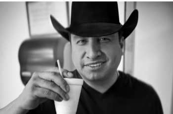 Julión Álvarez supera a Grupo Firme en Spotify