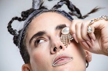 Entrópica, Álex Anwandter y Rubio: celebridades latines no binarios que marcan tendencia ¡Síguelos!