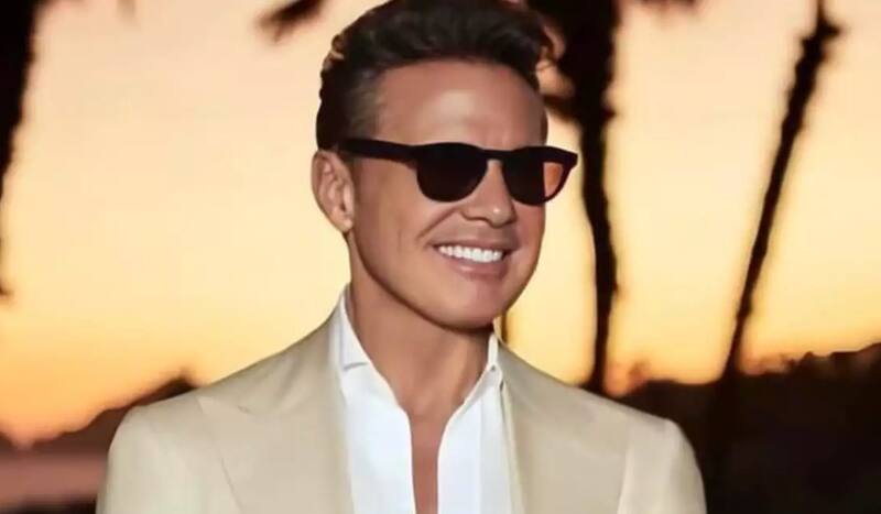 es blanco de criticas tras controversial comercial de seguros que promueve la familia.