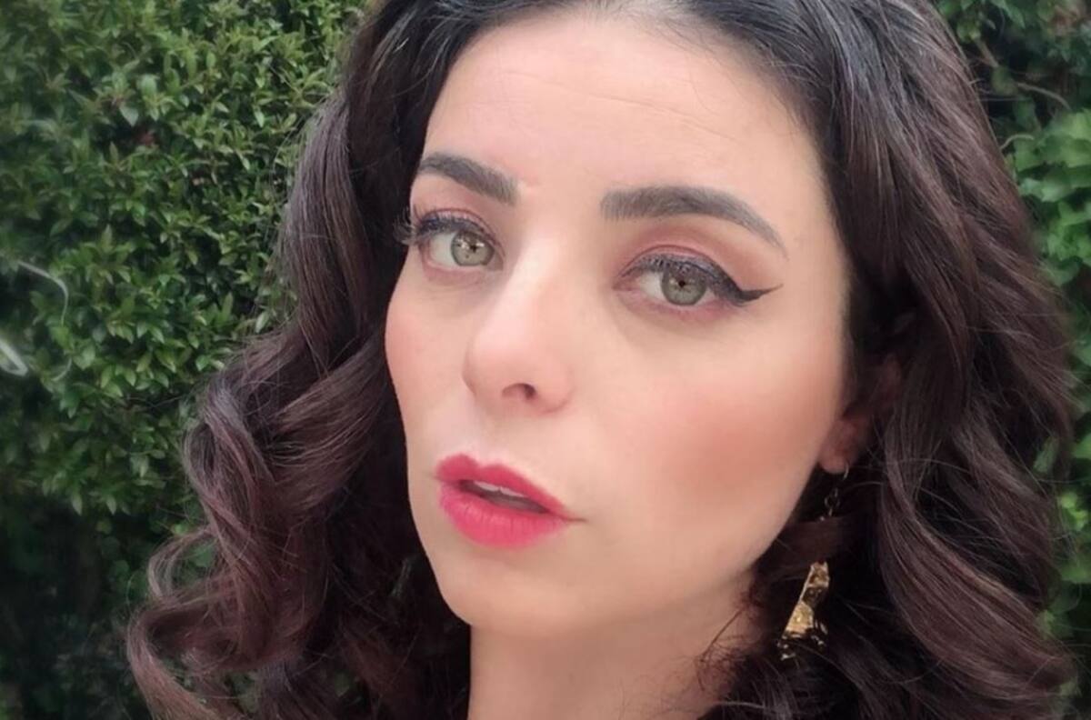 Violeta Isfel con lágrimas en los ojos, revela que fue diagnosticada con depresión