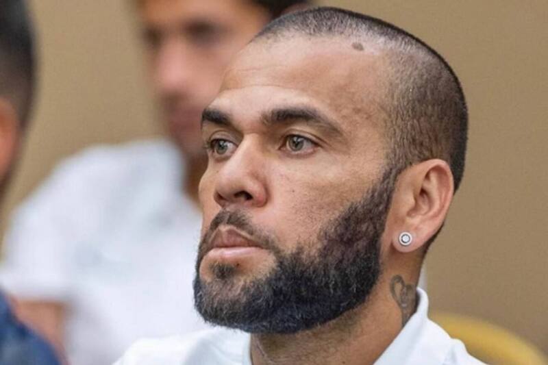 Daniel Alves El lateral brasileño organiza partidos en la cárcel. - Créditos: Twitter