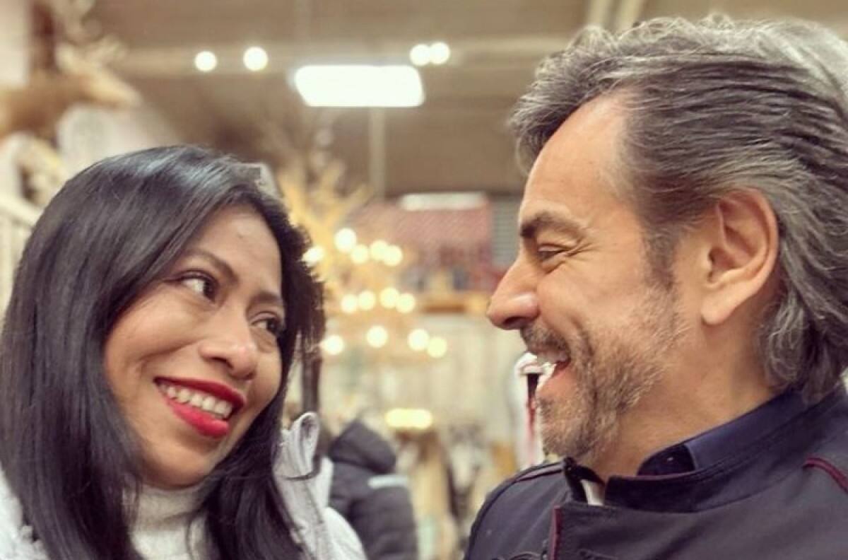 Eugenio Derbez y Yalitza Aparicio presumen emotivo encuentro en Sundance