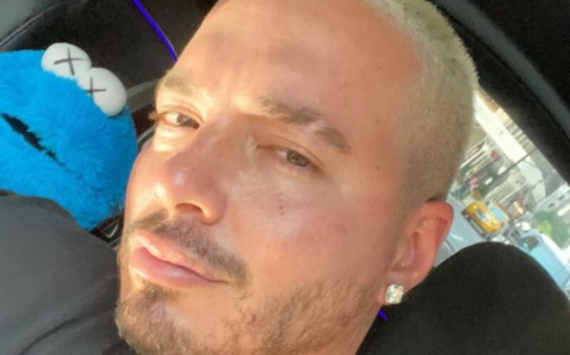 J Balvin "El niño de Medellín" se multiplica por tres y baila siguiendo un video viral - Créditos: Instagram @jbalvin