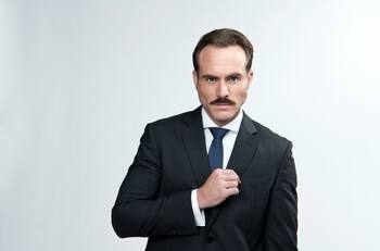 Erik Hayser protagoniza un drama sobre la corrupción política en México para Telemundo: "Preso No. 1"