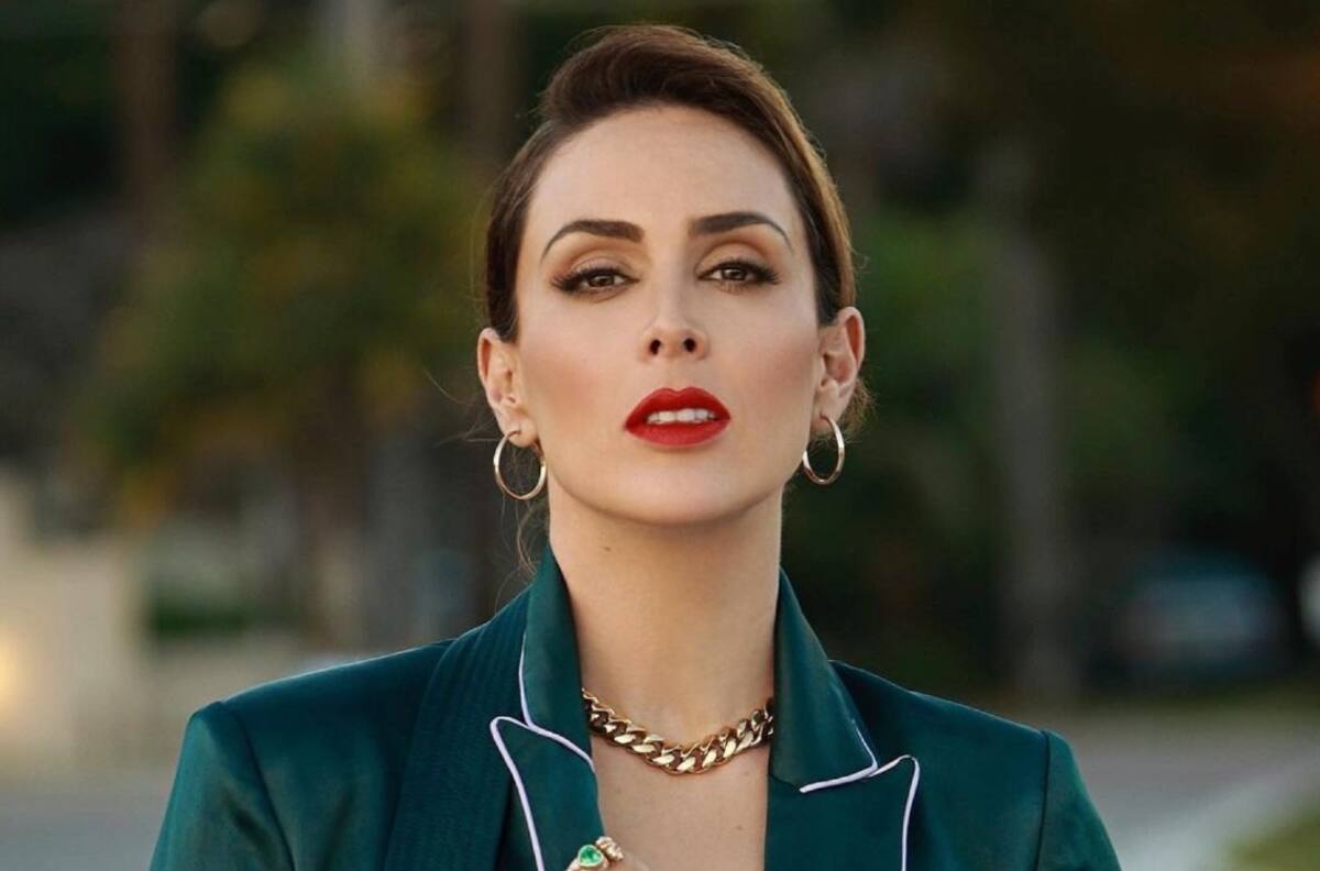 Jacky Bracamontes se deja ver harta y sin poder dejar de "llorar" por esta razón