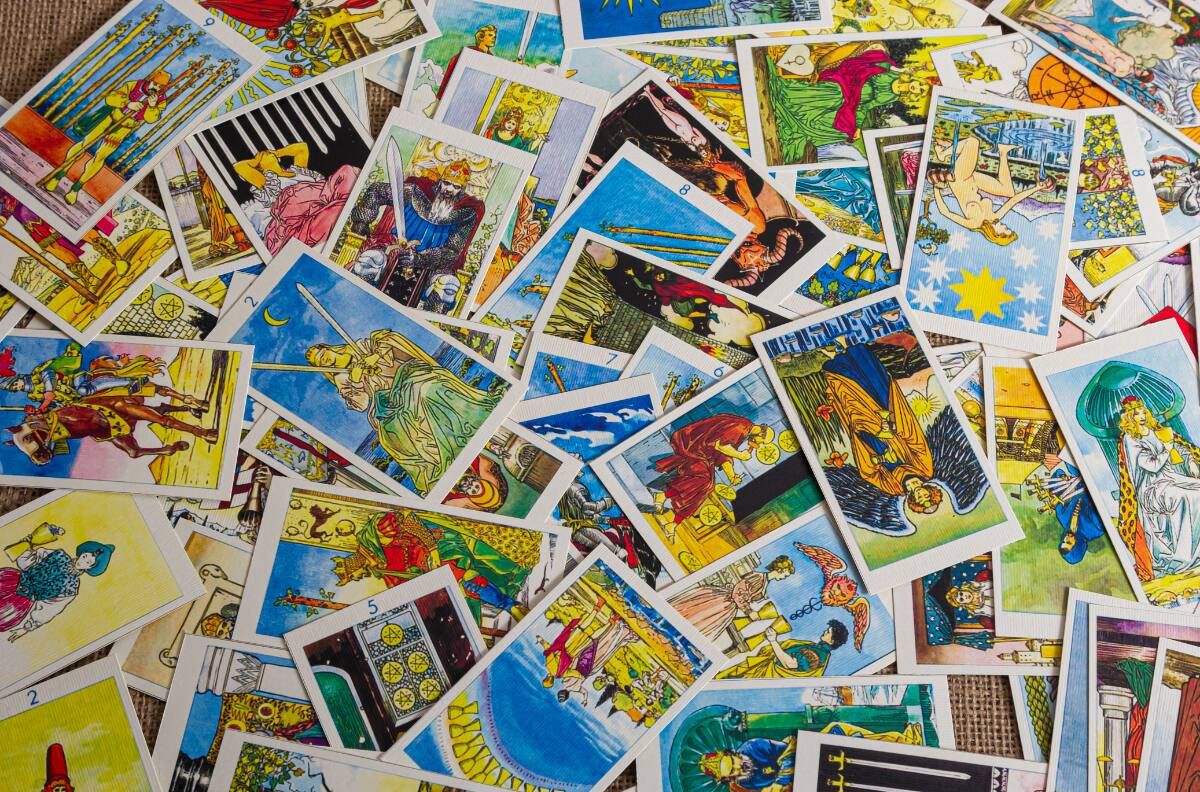 Tarot: Qué son los Arcanos Menores y cómo se componen