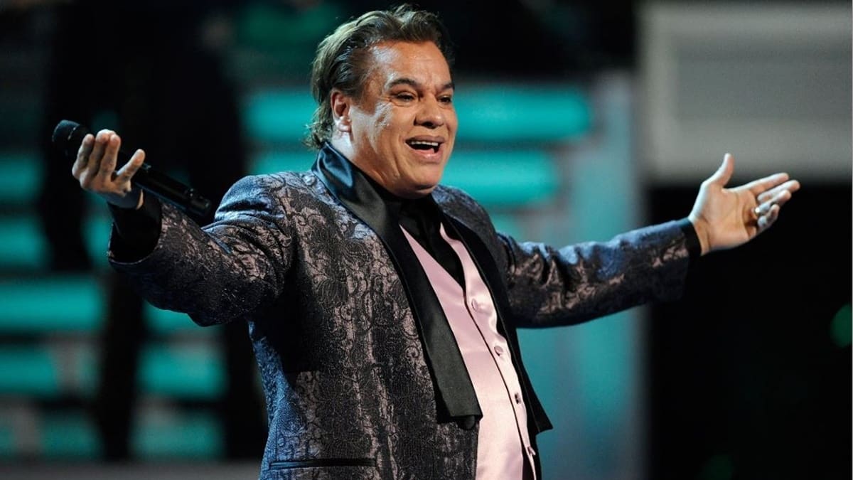 Juan Gabriel dejó una fortuna de más de 30 millones de dólares a su hijo adoptivo