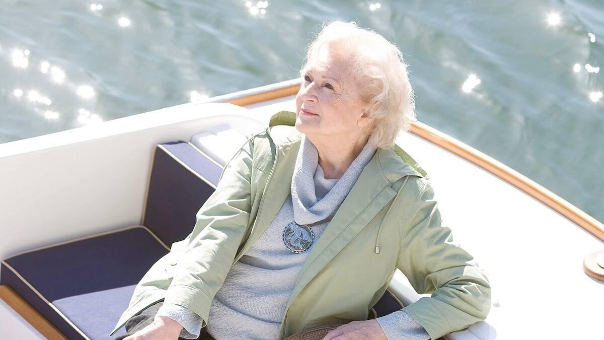 "Murió pacíficamente": Agente y amigo de Betty White contó detalles de la triste partida de la actriz