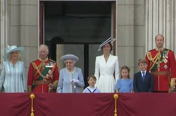 Jubileo de Platino: Así fue el encuentro de cuatro generaciones en el balcón de Buckingham