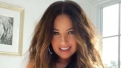 Thalía reacciona al éxito de "María la del barrio", mientras descubre algunos secretos