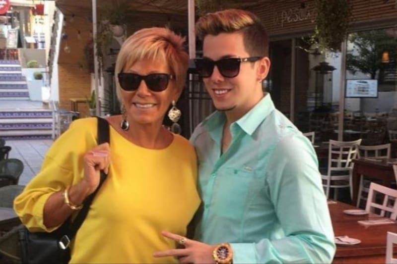 es sorprendida por su hijo, Nano Calderón, quien le hizo un especial regalo