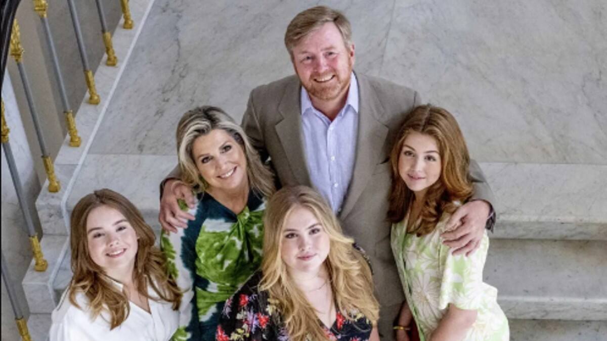 La Familia Real de Holanda publica elegante postal navideña ¡con todo y su perrito!