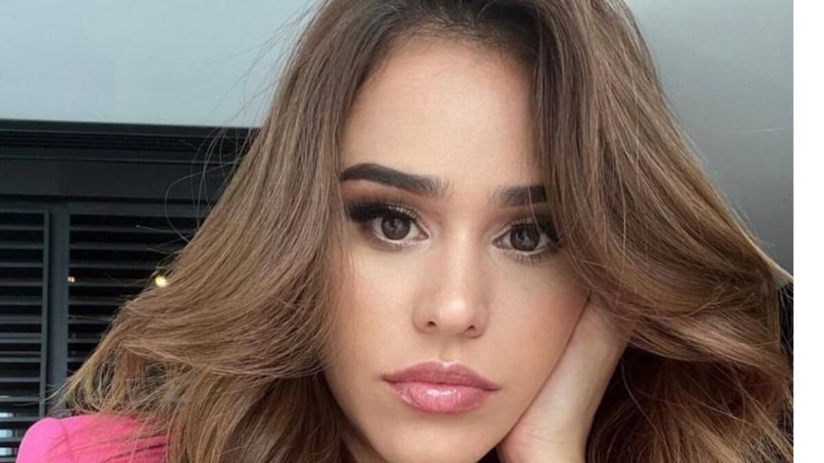 Yanet García se sube a la tendencia de RBD y se viste como Mía Colucci