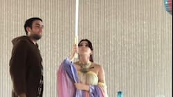 VIDEO: Pareja revela el sexo de su bebé con sable de luz de "Star Wars"