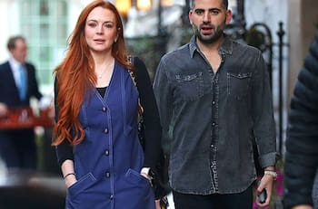 Lindsay Lohan antes de recibir a su bebé se toma unas vacaciones en la playa con su esposo