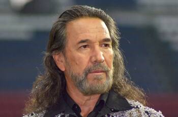 Marco Antonio Solís era payaso; no quería dedicarse a la música