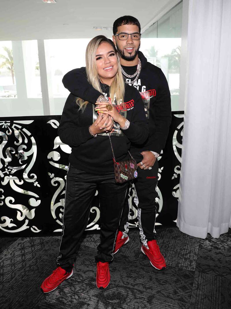 Un romántico registro en donde ambos se visten igual.