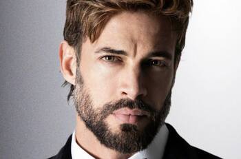“Este me lo quedo”: William Levy le muestra a sus seguidores su nuevo look para fin de año