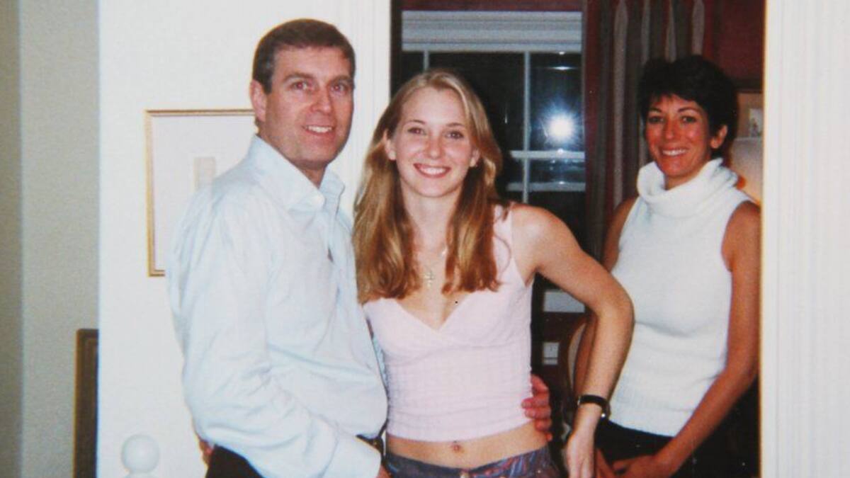 El príncipe Andrew es captado muy preocupado por la entrevista televisiva de Ghislaine Maxwell