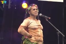 VIDEO | Arturo Ruiz-Tagle y su desafiante reacción en festival de Puerto Montt: “Pifien, los comunistas que están atrás”