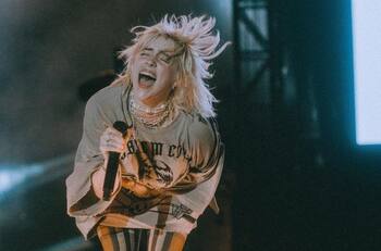 Confirmado: Billie Eilish será la headliner más joven en la historia de Glastonbury