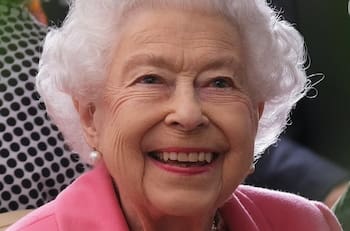 Documental mostrará imágenes inéditas de la reina Isabel: "Tal vez te sorprendas de que fuiste joven"