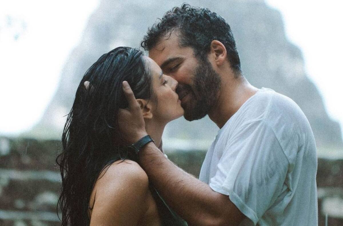 Aislinn Derbez aprende a hablar francés gracias su novio Jonathan Kubben